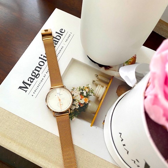 Welly Merck luxury Women's Watch - Picture 2 of 5